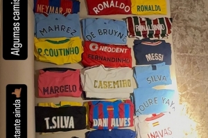 热苏斯社媒晒球衣收藏：梅西、C罗、内马尔、小罗球衣在列