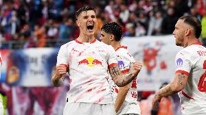 记者：纽卡6550万镑+440万镑报价塞斯科，球员意愿将主导后续进展