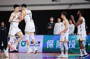 最后一个给谁？张镇麟被交易至上海 辽宁依然还剩1个顶薪名额