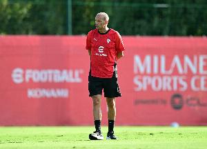 阿莱格里：恩昆库有实力；周六决定穆萨去留；还没跟多夫比克聊过