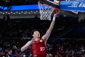 新赛季CBA有25名顶薪球员 周琦郭艾伦赵继伟领衔 较上季减少5人