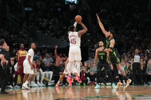 米切尔：绿军也花了7、8年才夺冠 我们要把此前的失利当作动力