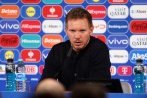 不搞科研！图片报：德国下场阵容不变，纳帅1年多来首次延续首发