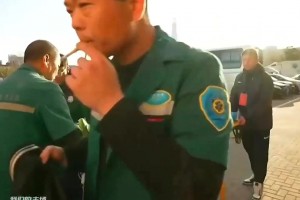 领先世界！天津队球员受伤直接在球场外进行CT！