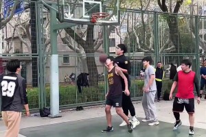 国产浓眉！CBA替补中锋鲁吐布拉，野球局随便隔扣