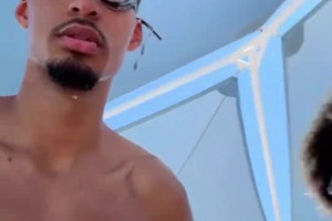 文班亚马领衔马刺众将比赛游泳 敢不敢叫那个21号新秀🤣🤣